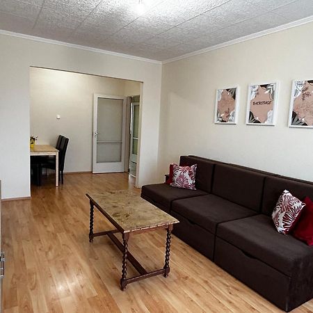 Ferienwohnung Backstage Győr Exterior foto