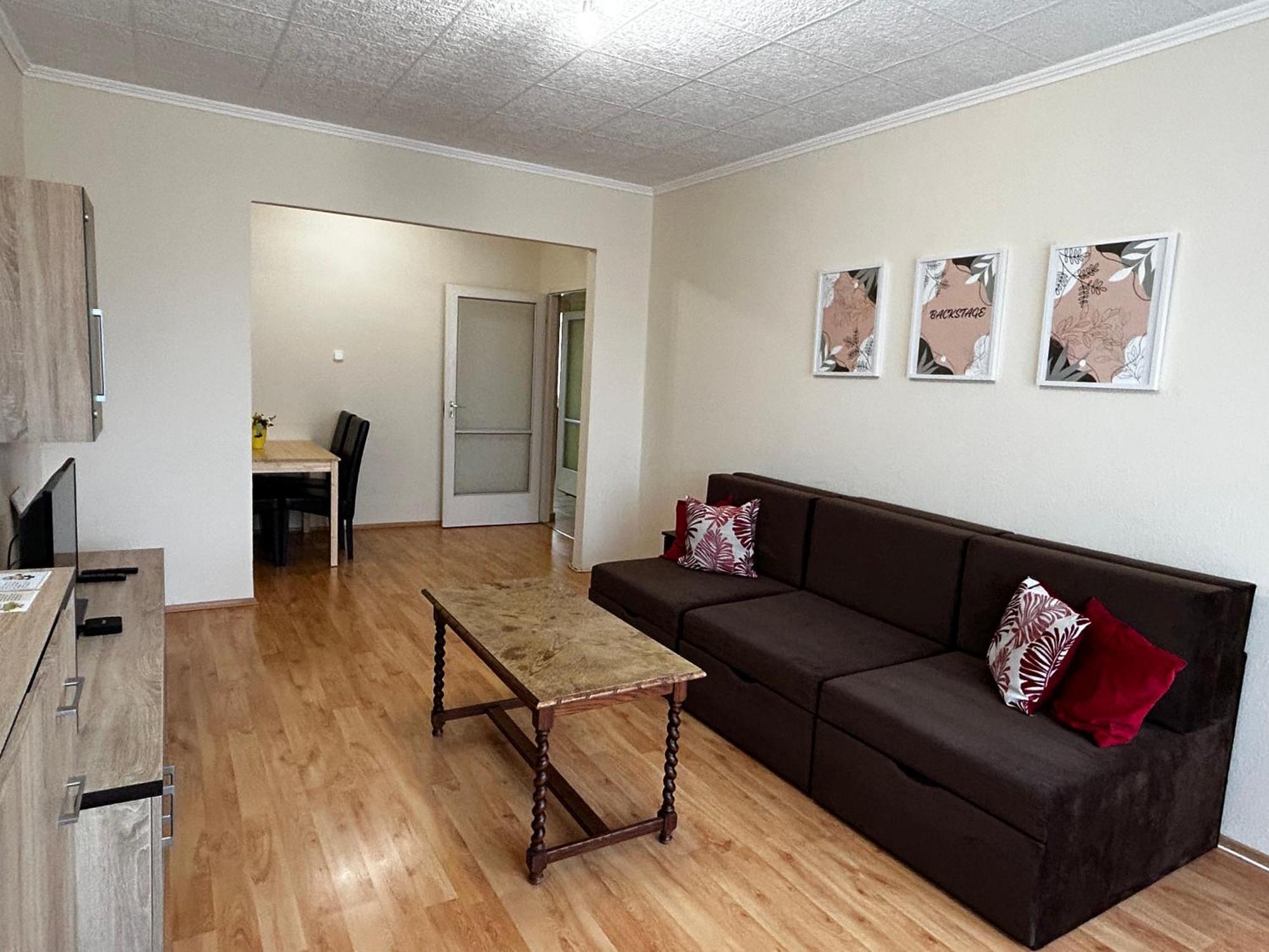 Ferienwohnung Backstage Győr Exterior foto