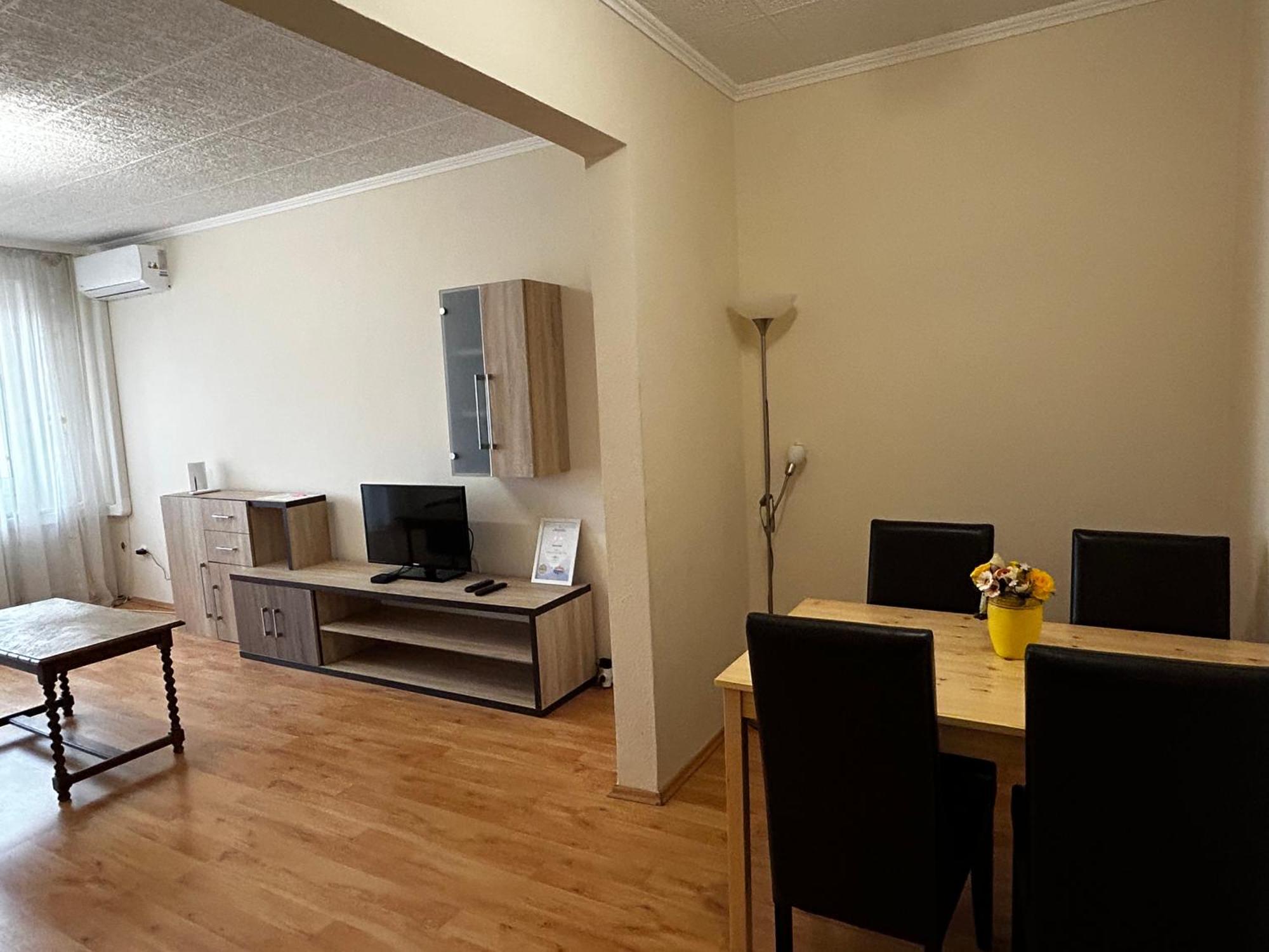 Ferienwohnung Backstage Győr Exterior foto